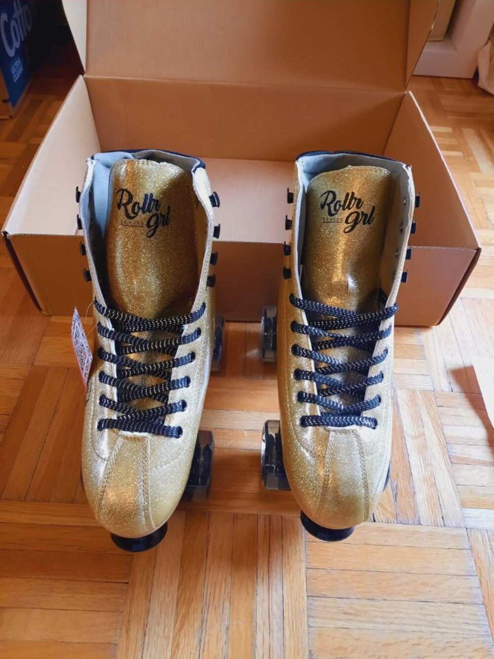 Roller Skates Gold Glitter Rollr GRL Astra by Pacer Size Women 9